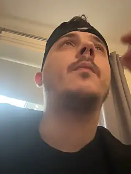 Snapshot of XXKieran chatting on 11, 9, 2025 XXKieran online show from 11, 9, 2025