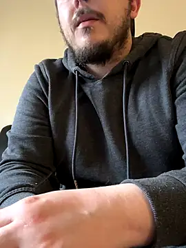 Snapshot of XXKieran chatting on 28, 11, 2025 XXKieran online show from 28, 11, 2025