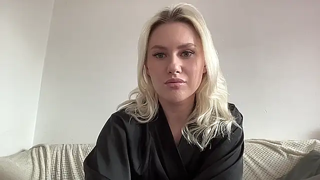 ElaraLuxxxe online show from 24, 9, 2025