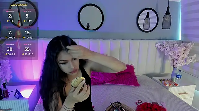 Mila Hank  online show from 30, 11, 2025