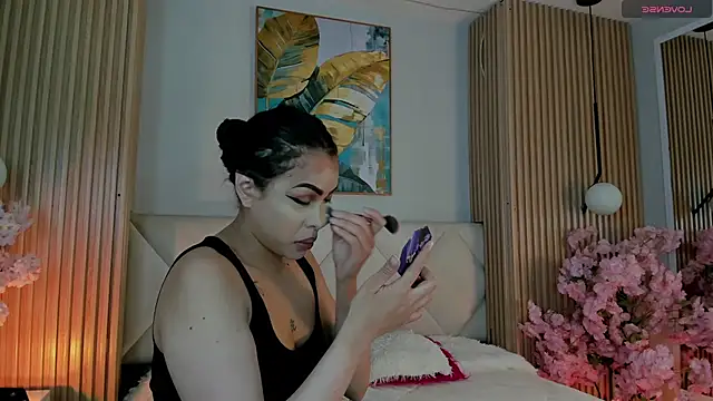 Mila Hank  online show from 29, 4, 2026