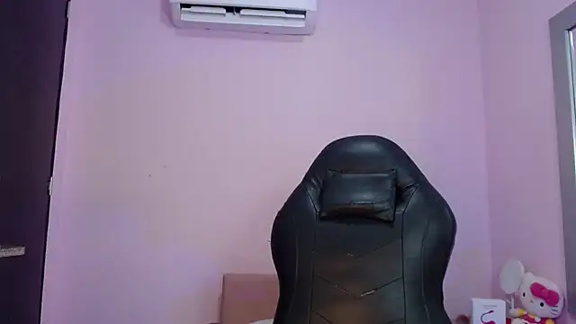 kiity horny  online show from 1, 11, 2025