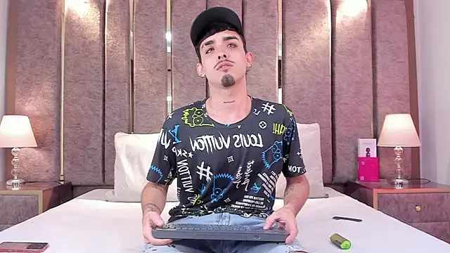 Snapshot of NikoStone_ chatting on 6, 6, 2026 NikoStone online show from 6, 6, 2026