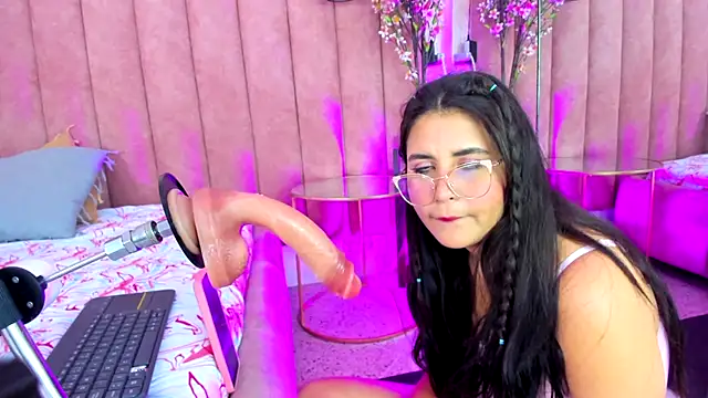 Snapshot of LizzyOlsen chatting on 26, 10, 2025 LizzyOlsen online show from 26, 10, 2025