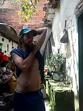 Snapshot of hairy_mannn chatting on 30, 10, 2025 hairy mannn online show from 30, 10, 2025