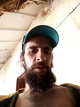 Snapshot of hairy_mannn chatting on 21, 11, 2025 hairy mannn online show from 21, 11, 2025