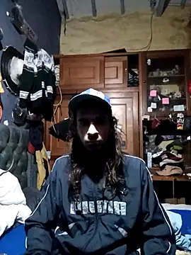 Snapshot of hairy_mannn chatting on 26, 11, 2025 hairy mannn online show from 26, 11, 2025