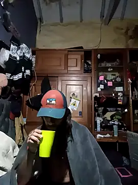 Snapshot of hairy_mannn chatting on 22, 12, 2025 hairy mannn online show from 22, 12, 2025