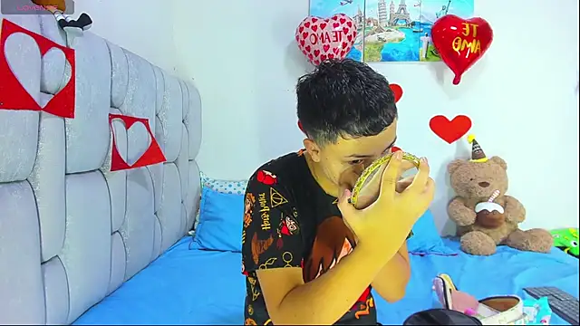 christopher Hot online show from 11, 2, 2026