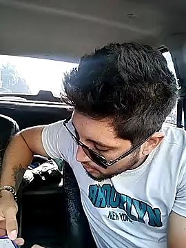 Snapshot of roxyrougee chatting on 18, 10, 2025 roxyrougee online show from 18, 10, 2025