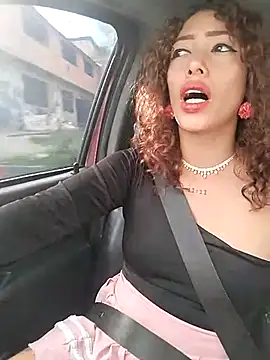 Snapshot of roxyrougee chatting on 13, 12, 2025 roxyrougee online show from 13, 12, 2025