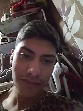 Snapshot of aispuro8505 chatting on 3, 3, 2026 aispuro8505 online show from 3, 3, 2026