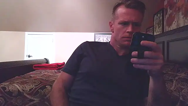DILFiGuess11 online show from 25, 6, 2026