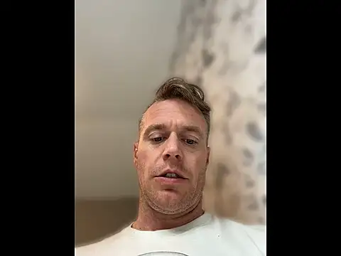 DILFiGuess11 online show from 8, 7, 2026