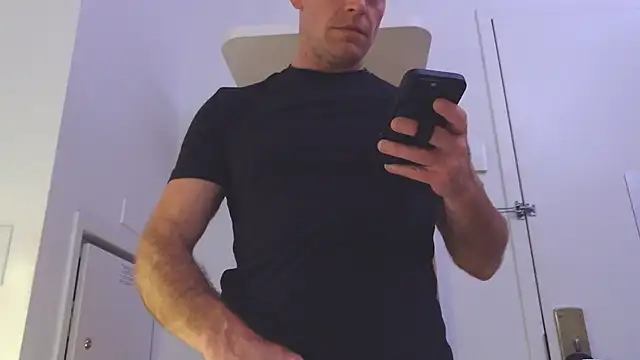 DILFiGuess11 online show from 10, 7, 2026