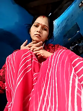 Jooli xx online show from 18, 12, 2025