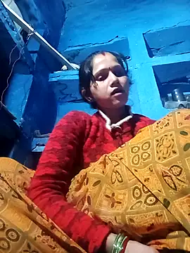 Jooli xx online show from 19, 1, 2026