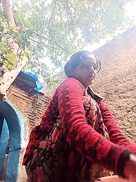 Jooli xx online show from 19, 2, 2026