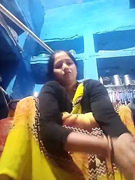 Jooli xx online show from 17, 3, 2026