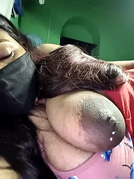 V-hot-swiet online show from 3, 10, 2025