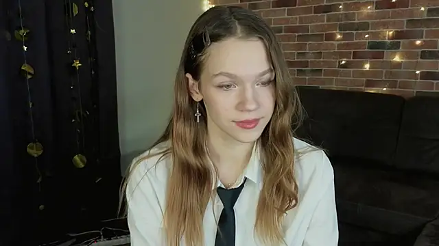 VelvetRisque online show from 9, 1, 2026