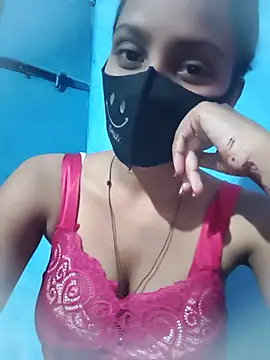 Snapshot of posewith chatting on 15, 9, 2025 posewith online show from 15, 9, 2025