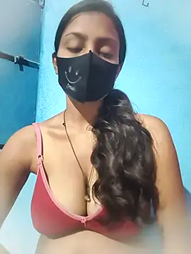 Snapshot of posewith chatting on 30, 9, 2025 posewith online show from 30, 9, 2025