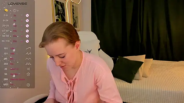 Snapshot of Alice_Cire chatting on 6, 1, 2026 Alice Cire online show from 6, 1, 2026