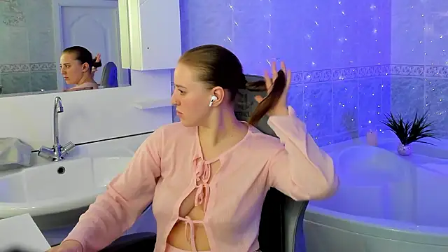 Snapshot of Alice_Cire chatting on 12, 3, 2026 Alice Cire online show from 12, 3, 2026