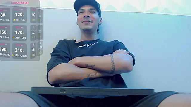 Snapshot of yankees_ chatting on 5, 10, 2025 yankees online show from 5, 10, 2025