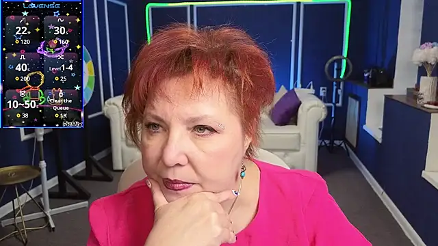 Kira Kenett online show from 15, 9, 2025