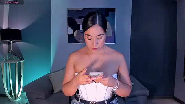 Snapshot of SussyBellX chatting on 3, 10, 2025 SussyBellX online show from 3, 10, 2025