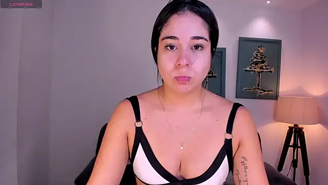 Snapshot of SussyBellX chatting on 23, 11, 2025 SussyBellX online show from 23, 11, 2025