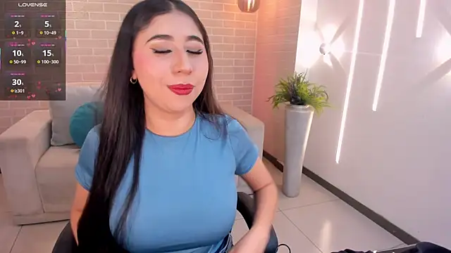 Snapshot of MayaMoretti_ chatting on 8, 6, 2026 MayaMoretti online show from 8, 6, 2026
