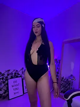 Mariana Montes online show from 21, 10, 2025
