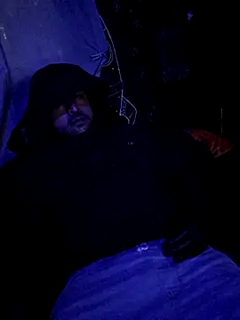 Snapshot of johnboones10 chatting on 5, 12, 2025 johnboones10 online show from 5, 12, 2025