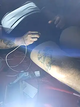 Snapshot of johnboones10 chatting on 6, 1, 2026 johnboones10 online show from 6, 1, 2026