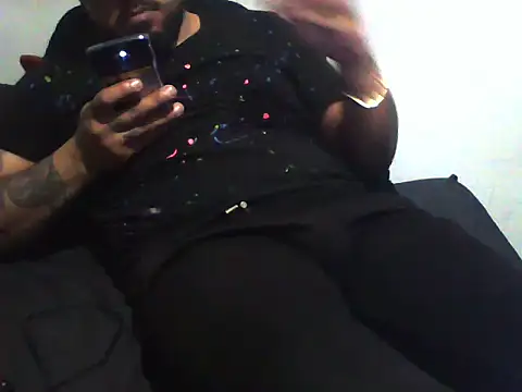 Snapshot of johnboones10 chatting on 8, 2, 2026 johnboones10 online show from 8, 2, 2026