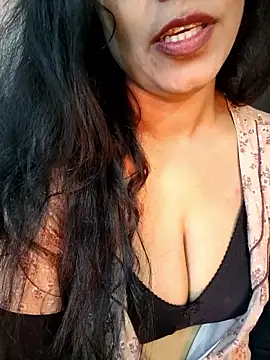 Deepa Sharma143 online show from 3, 2, 2026