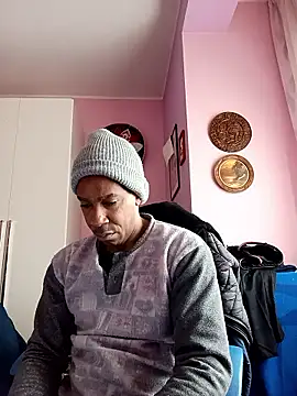 Snapshot of estrogeni chatting on 12, 1, 2026 estrogeni online show from 12, 1, 2026