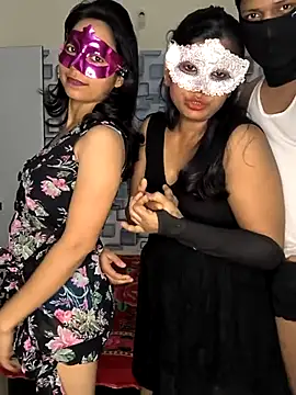 Family02 online show from 15, 12, 2025