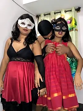Family02 online show from 25, 4, 2026