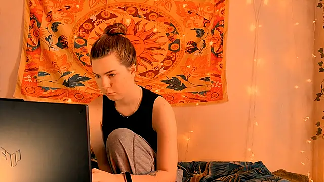 AliceCUNTach online show from 30, 4, 2026