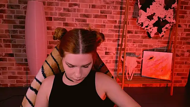 AliceCUNTach online show from 27, 7, 2026