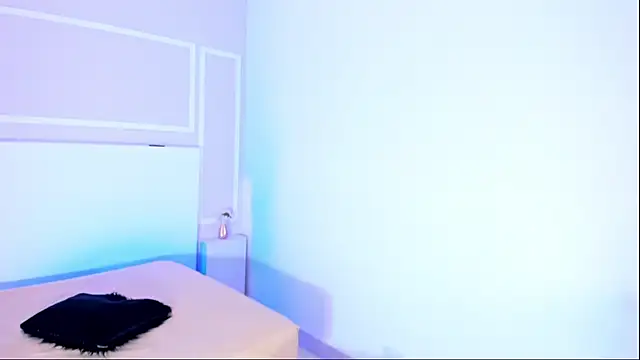 TianaGlow26 online show from 7, 10, 2025