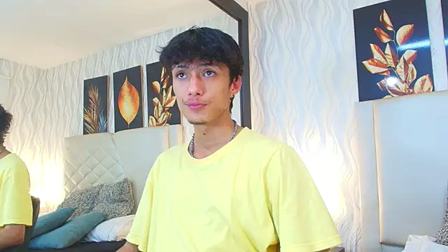 Snapshot of Lean_Portman chatting on 12, 11, 2025 Lean Portman online show from 12, 11, 2025