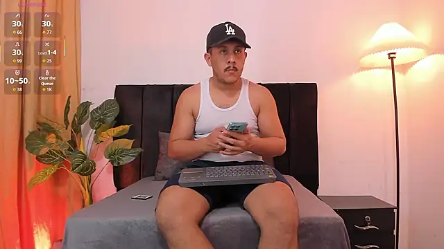 Misterjhons2 online show from 10, 3, 2026