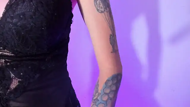 MerryyMendez online show from 8, 9, 2025