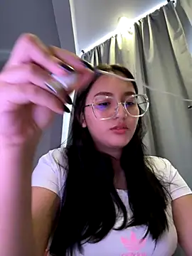 Angeldusttt online show from 25, 9, 2025