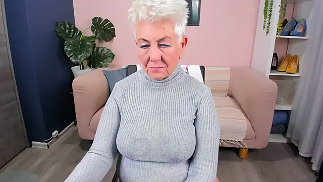 HotandMature online show from 27, 11, 2025